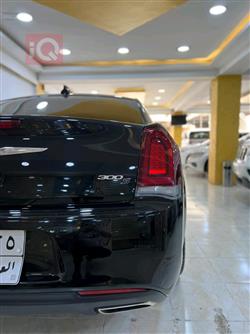 كرايسلر 300